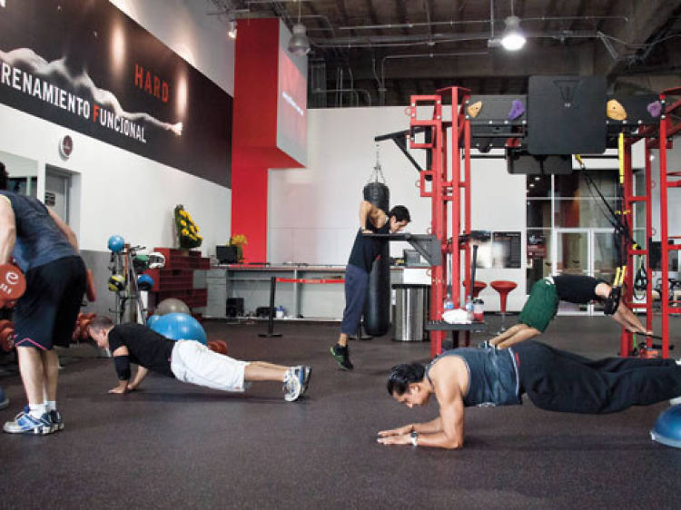 Mejores Escuelas De Box En Venustiano Carranza CDMX Cerca De Mi 2058 Gimnasio Qs///fitness Center en Ciudad De México