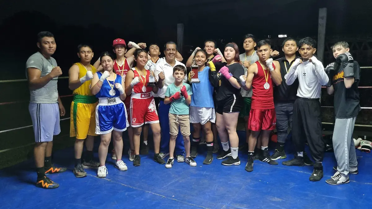 Mejores Escuelas De Box En Venustiano Carranza CDMX Cerca De Mi 662 Gimnasio Team Alonso Boxing Club en Ciudad De México